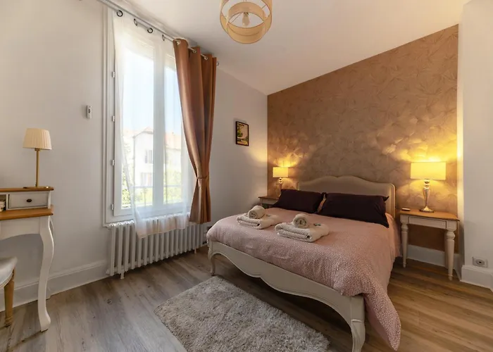 Maison Petillat - Calme En Plein Centre - 2 80m2, Wifi Ferienhaus Vichy